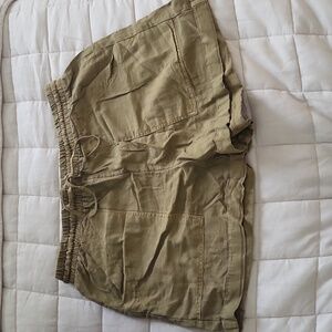 Green Linen Shorts